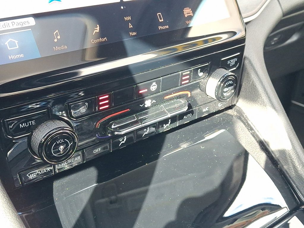 Certified 2022 Jeep Grand Cherokee L Limited image 29