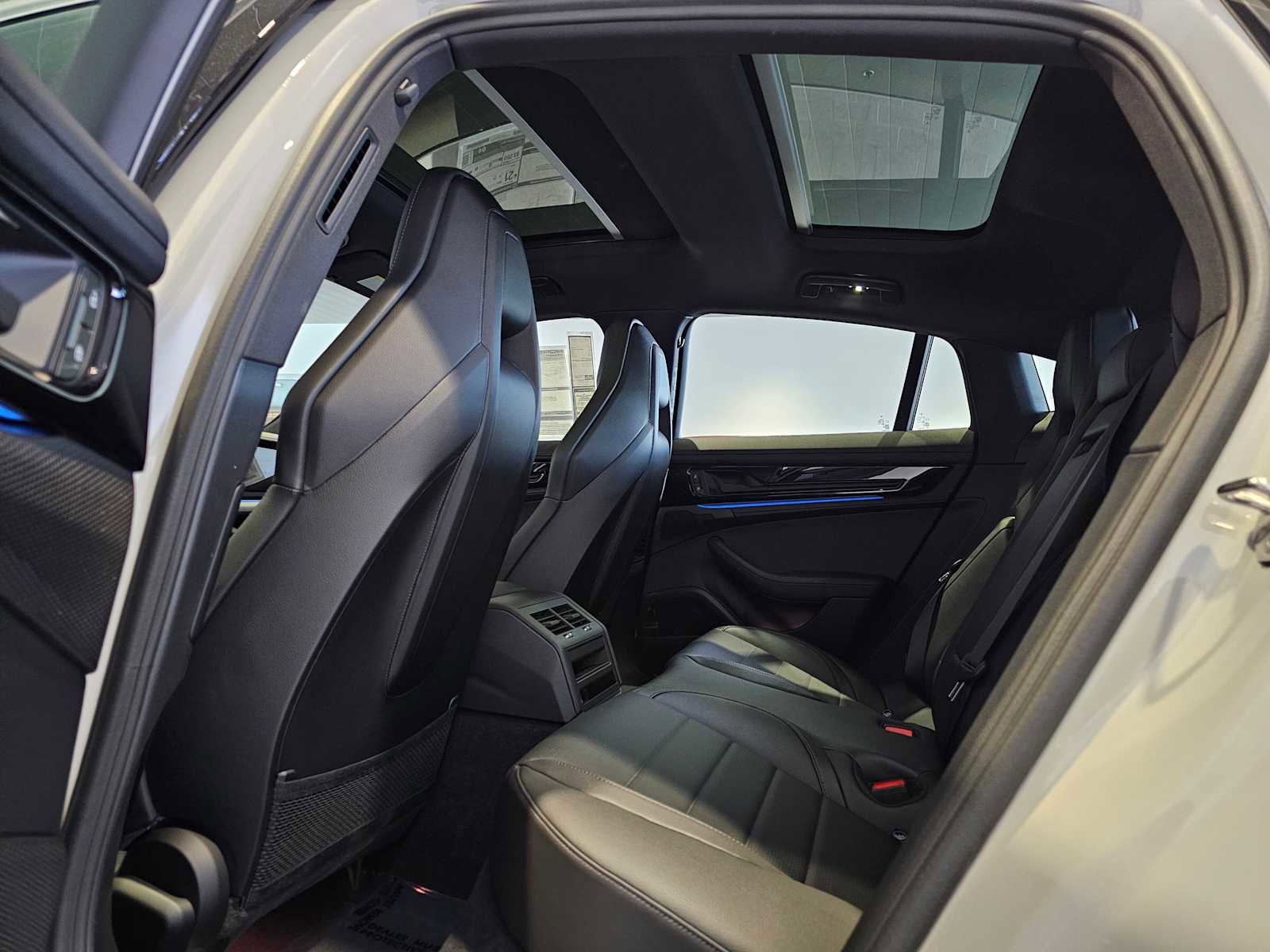 New 2025 Porsche Panamera 4 image 18