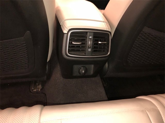 Used 2022 Genesis G70 3.3T w/ Sport Advanced Package image 27