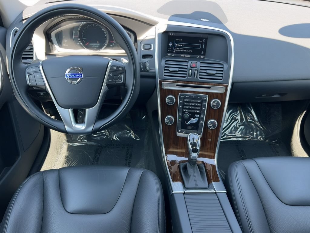 Used 2014 Volvo XC60 T6 AWD/4WD image 5