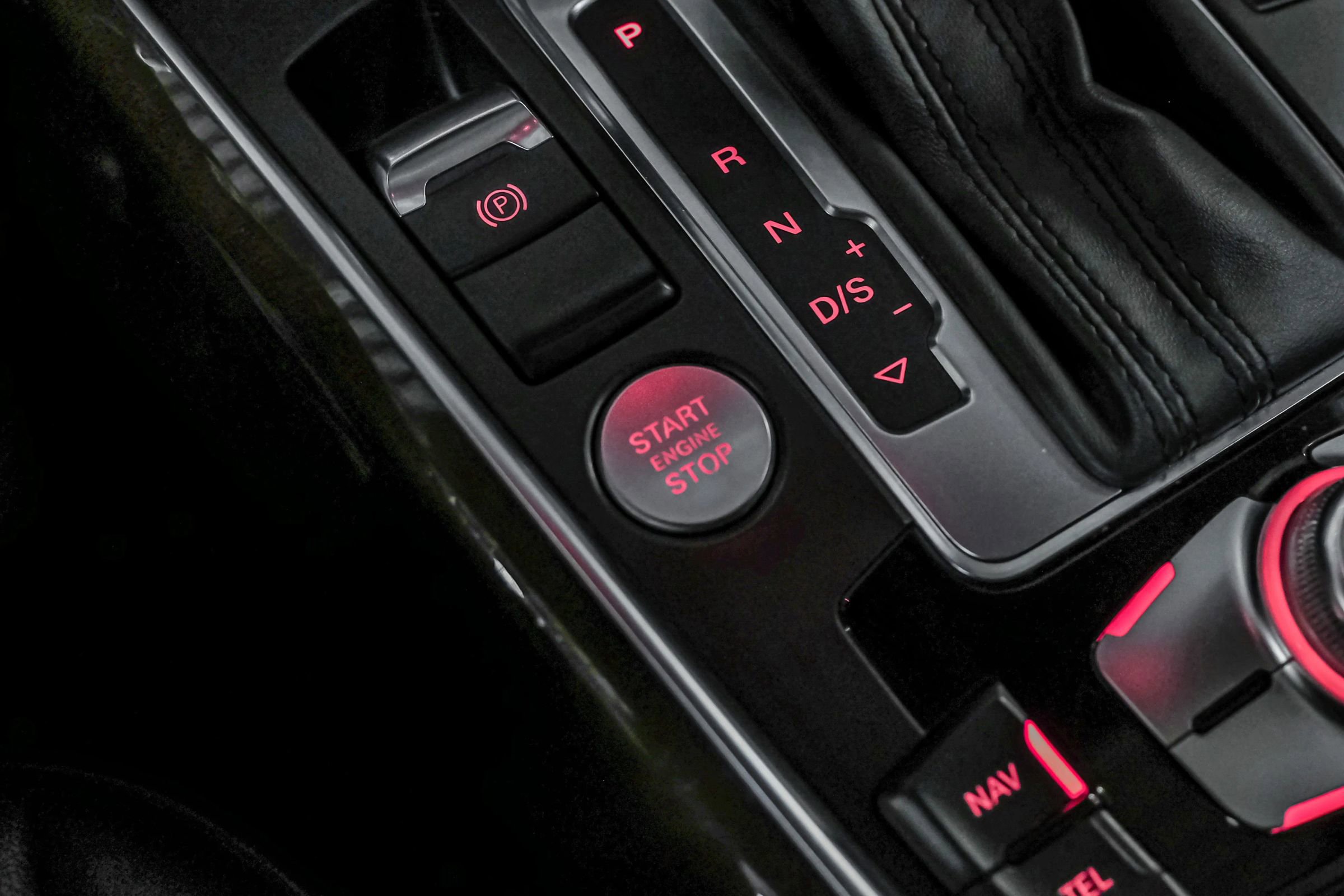 Used 2016 Audi Q5 2.0T Premium Plus w/ Technology Package image 24