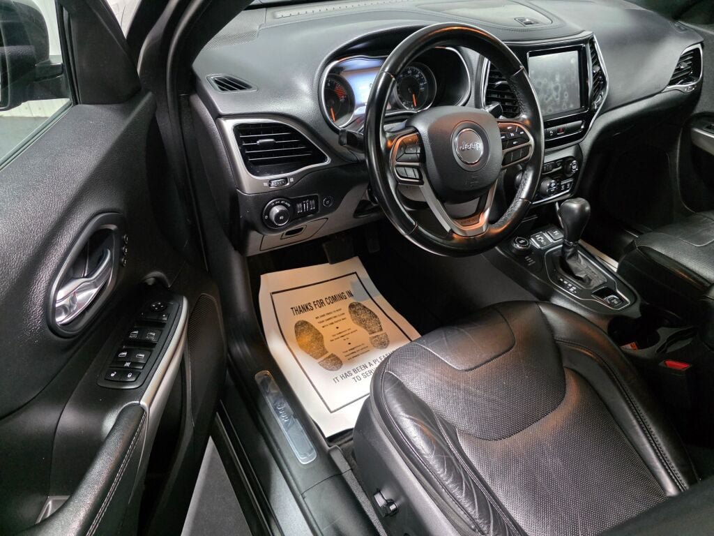 Used 2020 Jeep Cherokee High Altitude AWD/4WD image 6