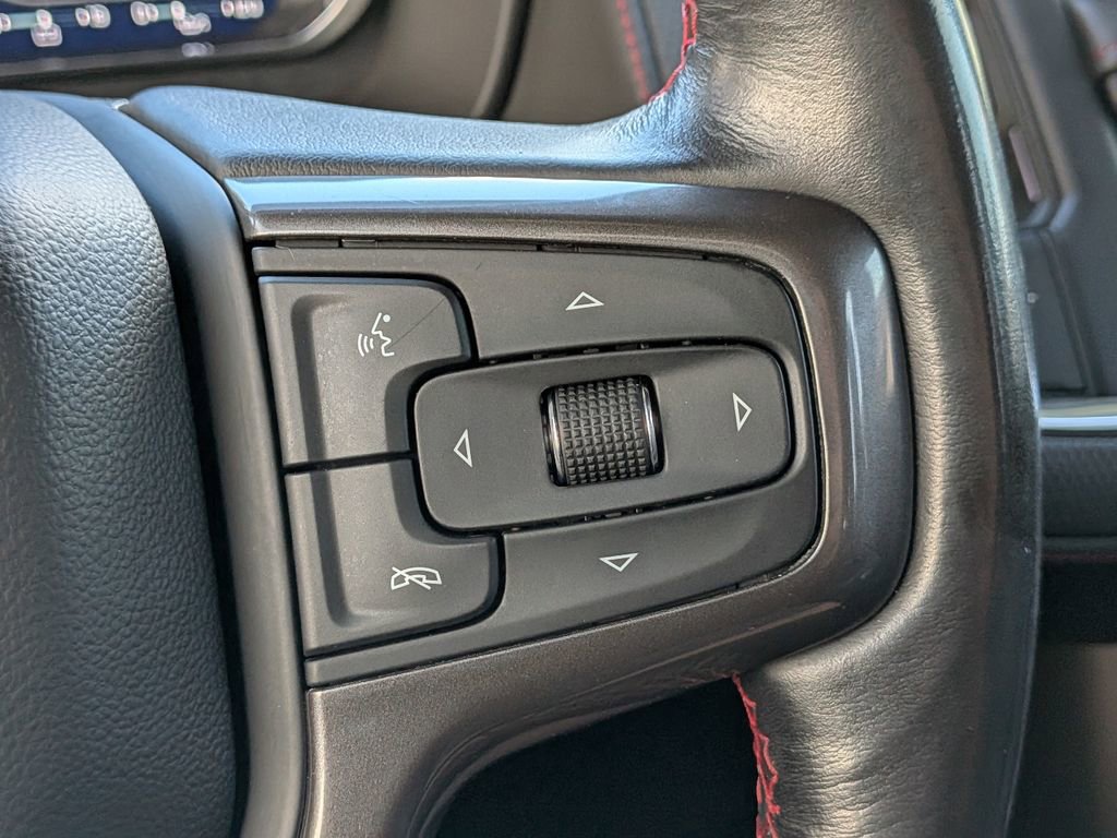 Used 2022 Chevrolet Suburban RST w/ Sport Performance Package image 27