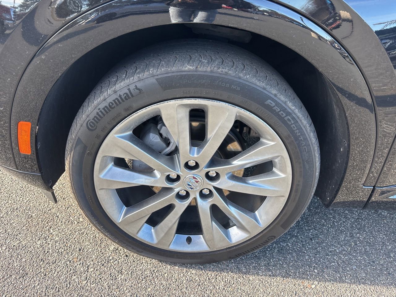 Used 2023 Buick Envision Avenir image 11