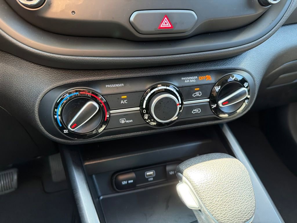 Certified 2025 Kia Soul LX FWD image 12