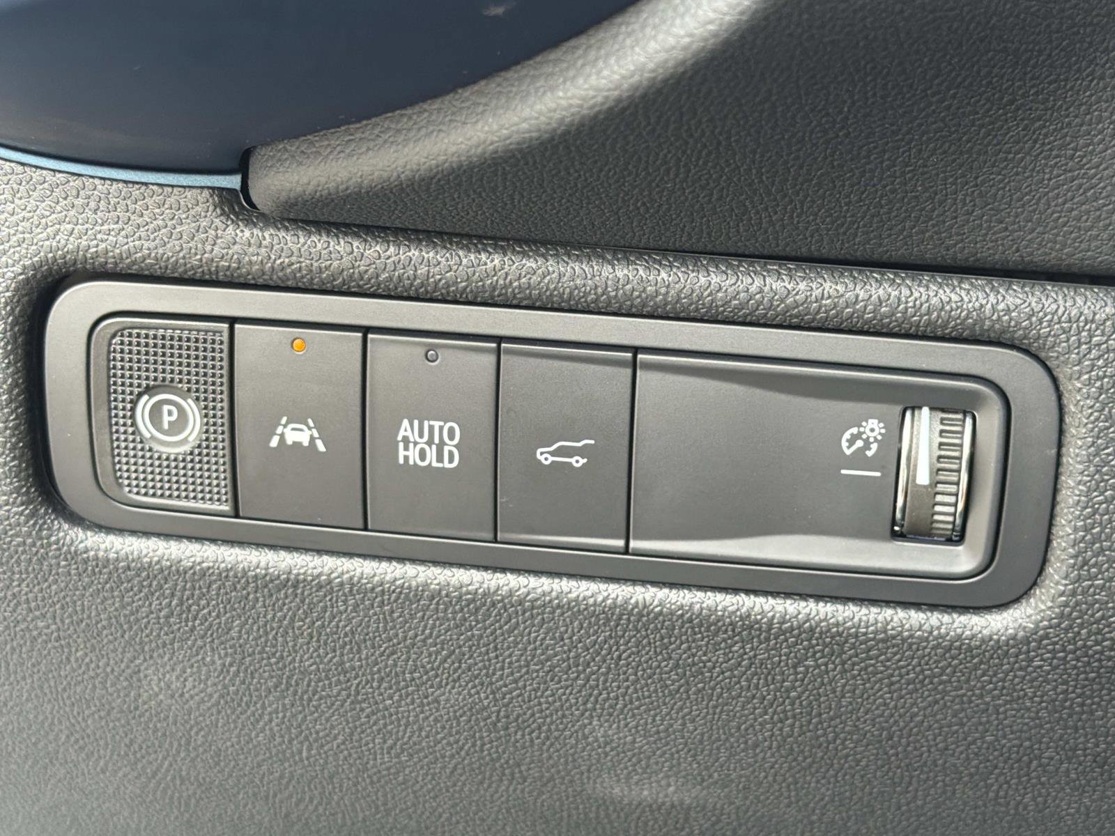 Used 2025 Chevrolet Equinox EV LT w/ Convenience Package FWD image 31
