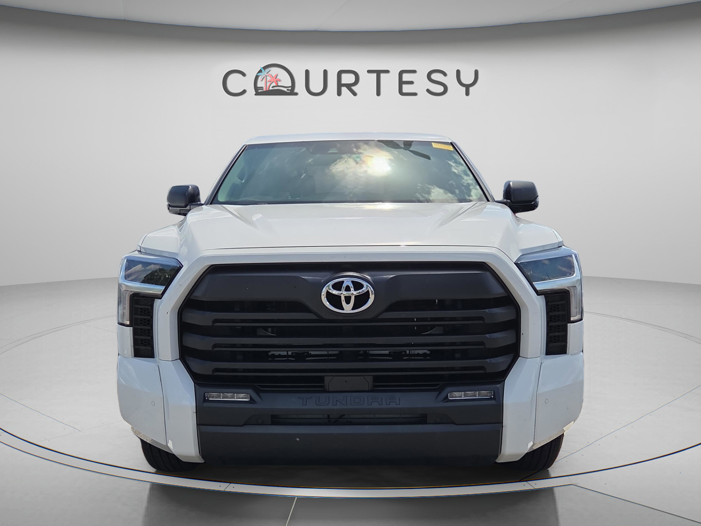 Used 2024 Toyota Tundra SR5 w/ SR5 Convenience Package RWD image 4