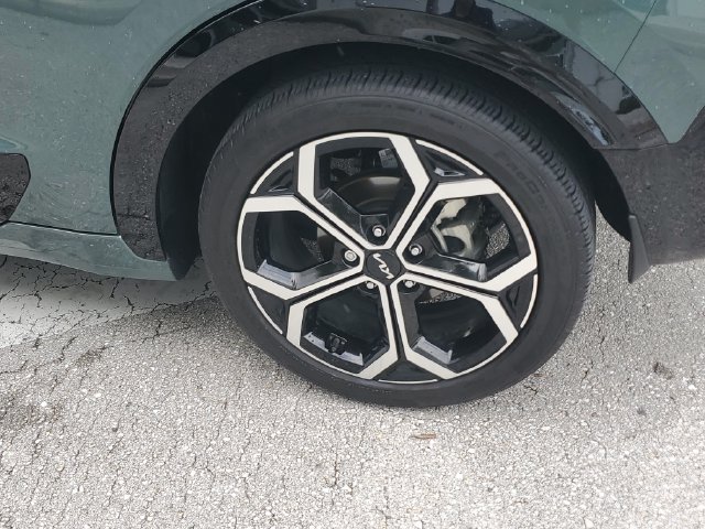 Certified 2023 Kia Niro SX Touring FWD image 5