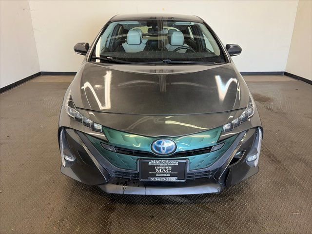 Used 2017 Toyota Prius Prime Advanced w/ Carpet Mat Package image 2
