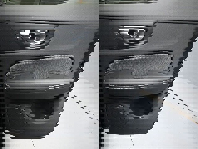 Certified 2024 Volvo S60 B5 Plus image 25