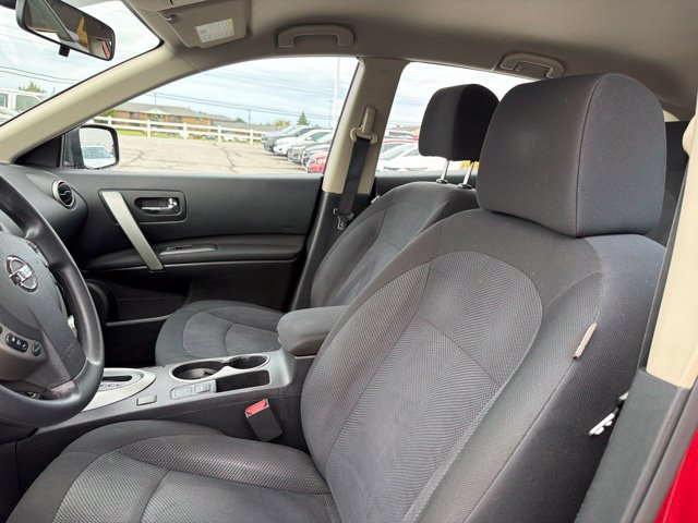 Used 2015 Nissan Rogue S w/ Convenience Package AWD/4WD image 14