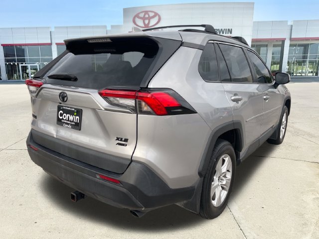 Used 2021 Toyota RAV4 XLE w/ Convenience Package AWD/4WD image 6