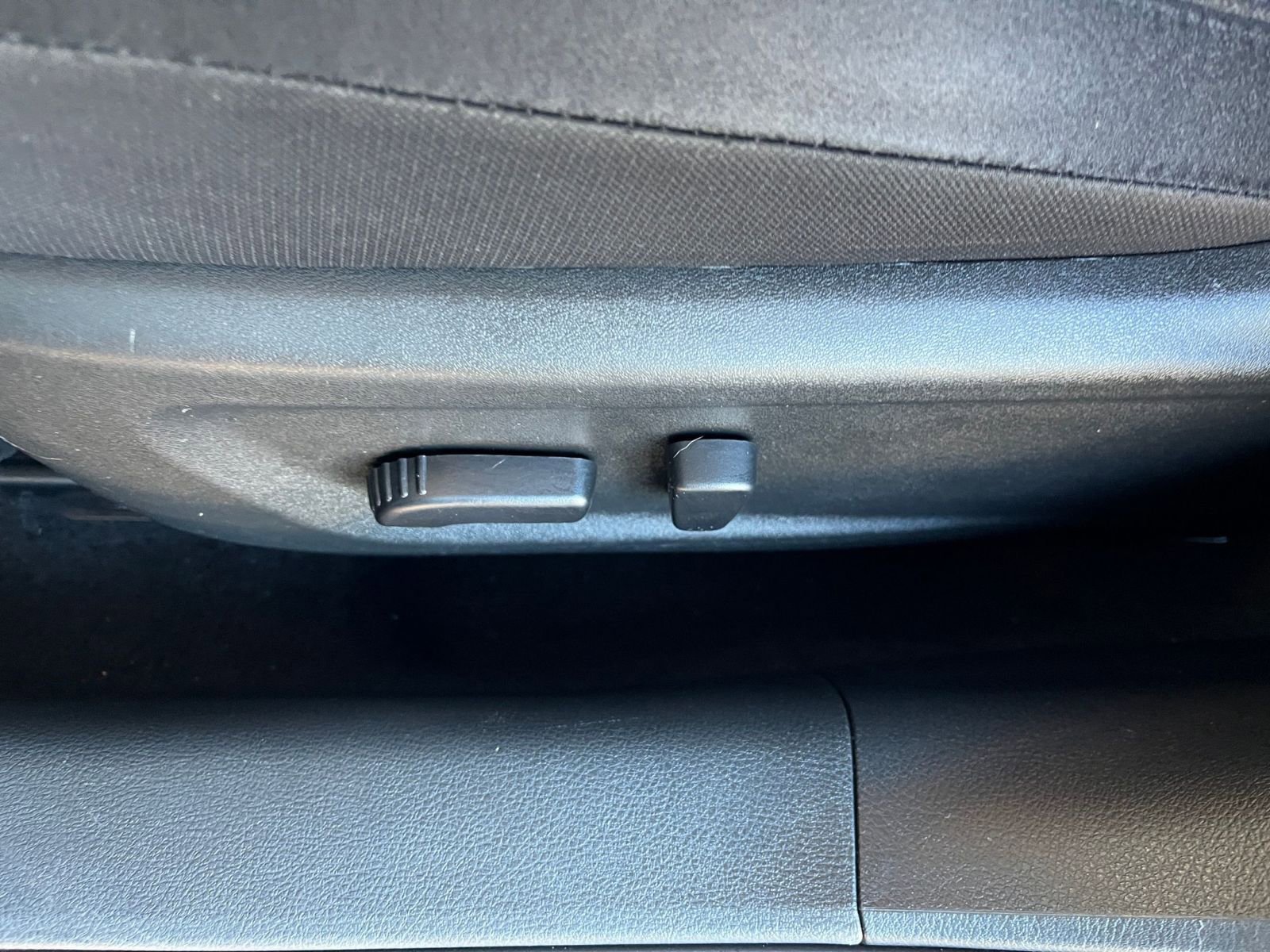 Used 2024 Nissan Altima 2.5 SV image 23