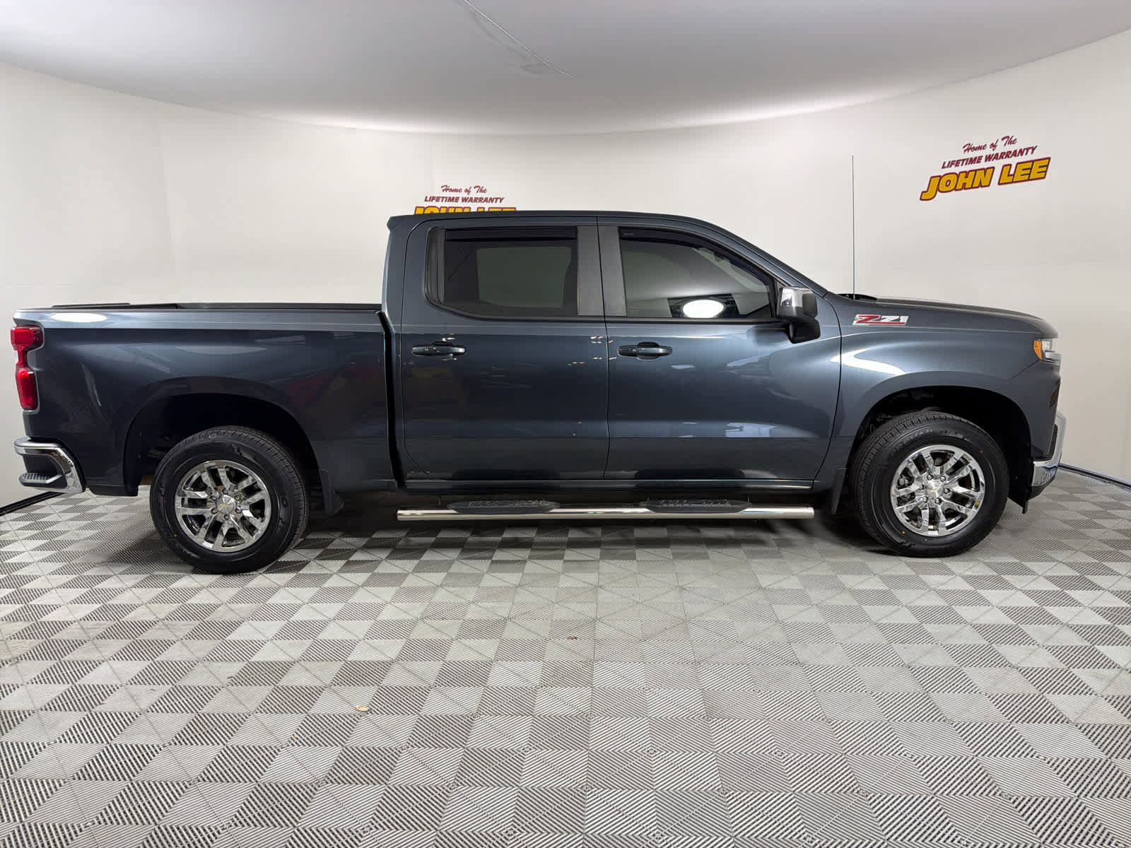 Used 2019 Chevrolet Silverado 1500 LT w/ All-Star Edition image 7