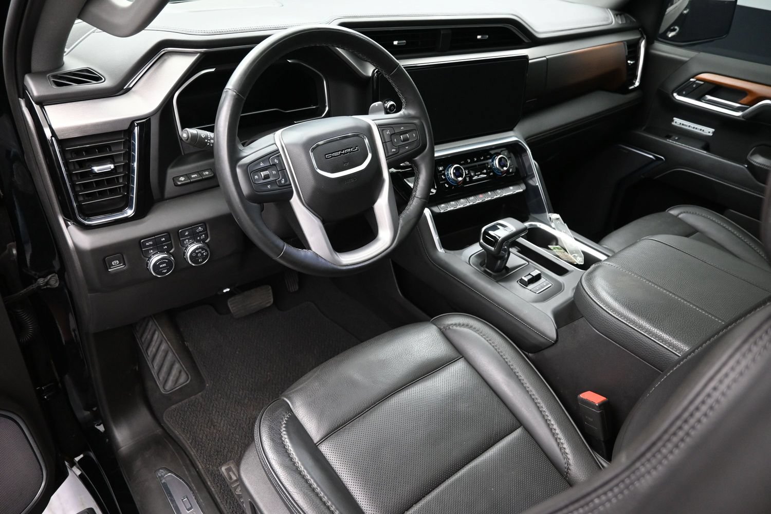 Used 2023 GMC Sierra 1500 Denali w/ Denali Reserve Package AWD/4WD image 22