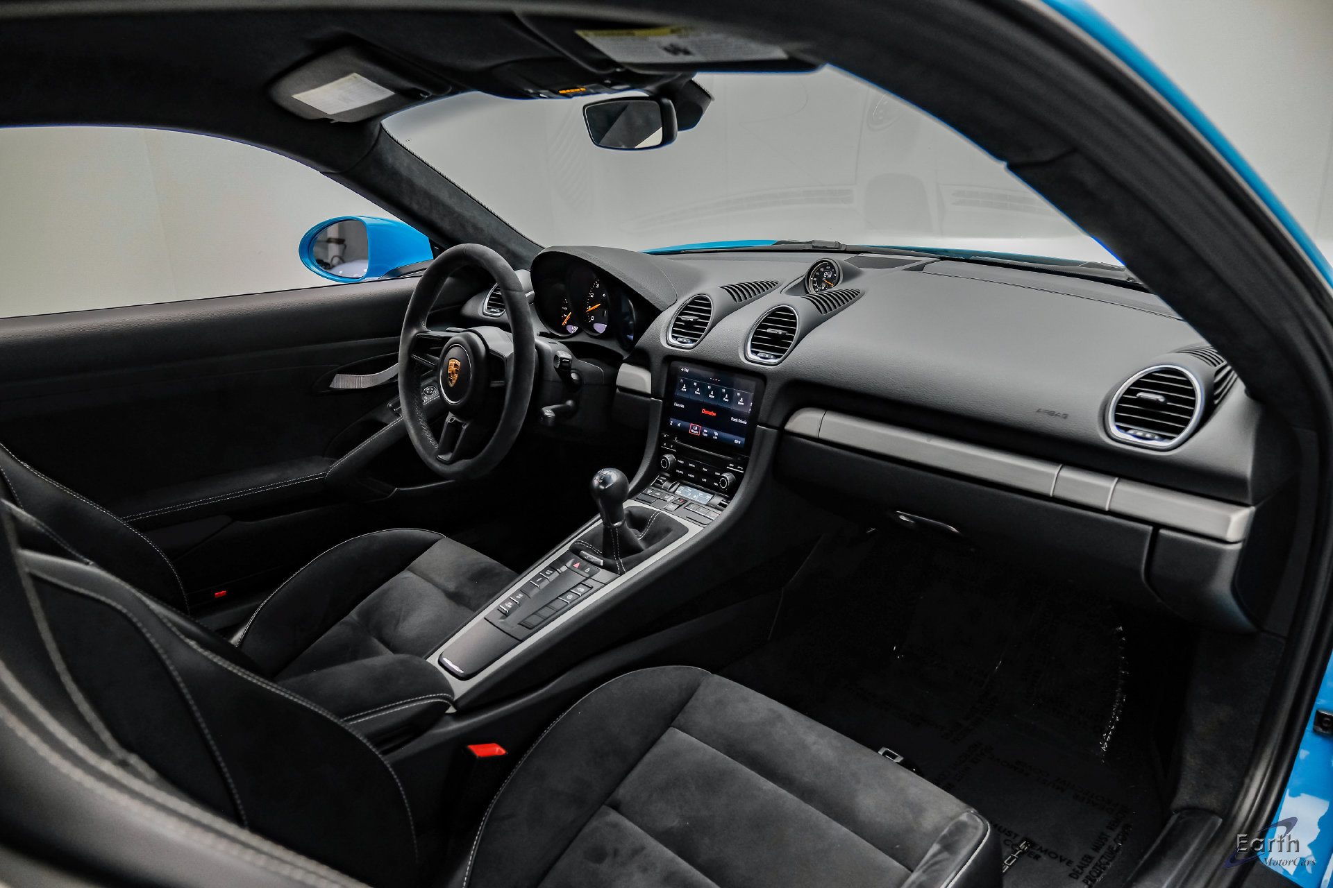 Used 2020 Porsche 718 Cayman GT4 RWD image 50
