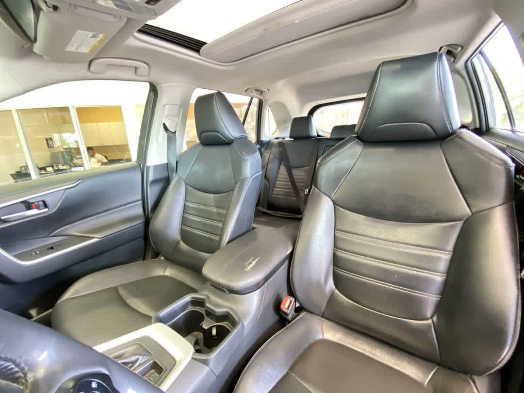 Used 2020 Toyota RAV4 XLE Premium AWD/4WD image 14