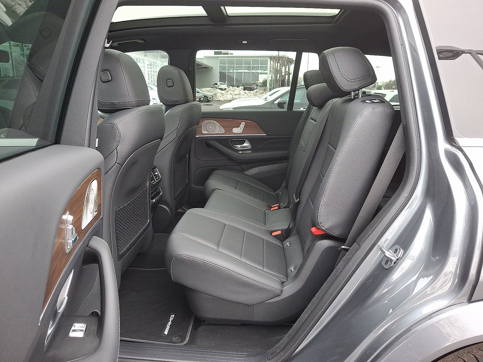 Certified 2025 Mercedes-Benz GLS 450 4MATIC image 11