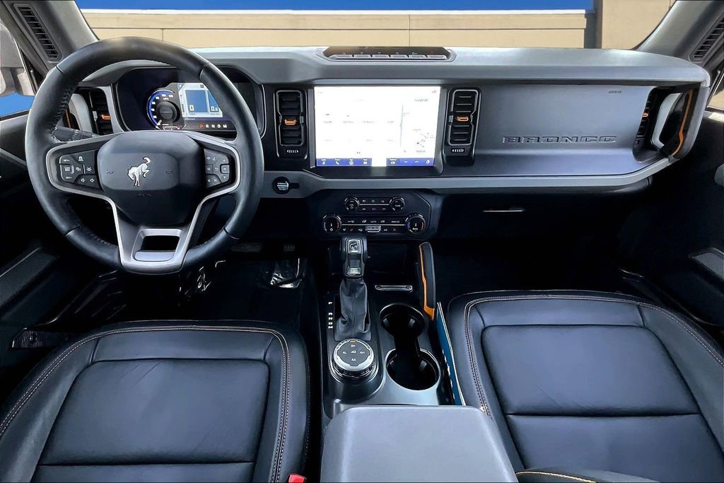 Used 2022 Ford Bronco Badlands image 9