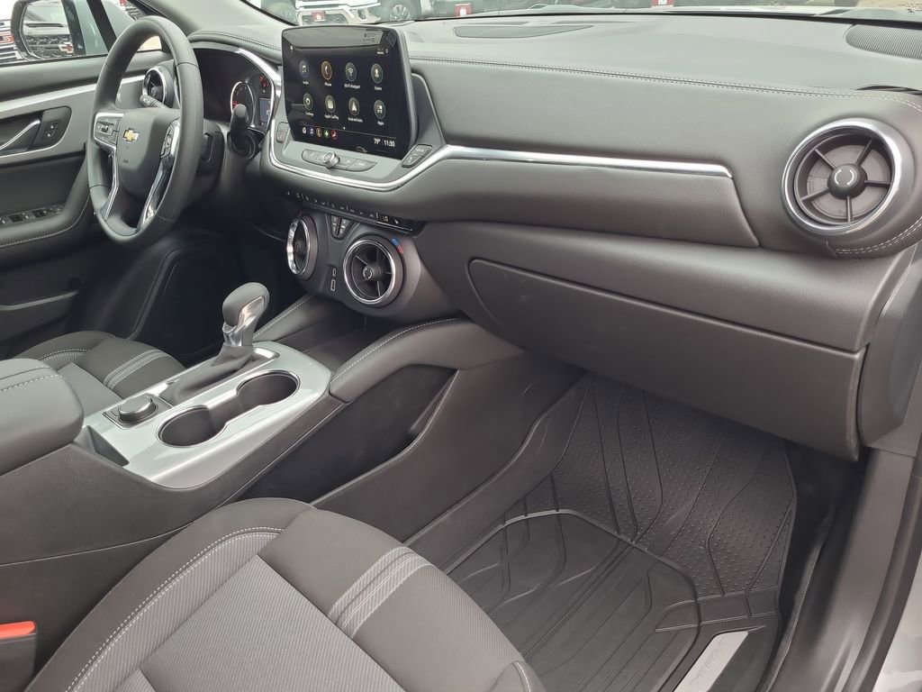 New 2025 Chevrolet Blazer LT w/ Driver Confidence Package image 30