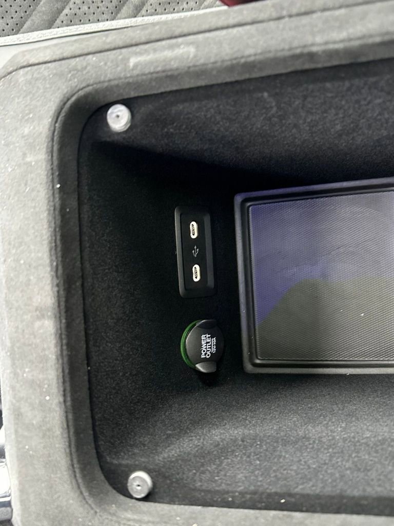 New 2026 Aston Martin DBX S image 27