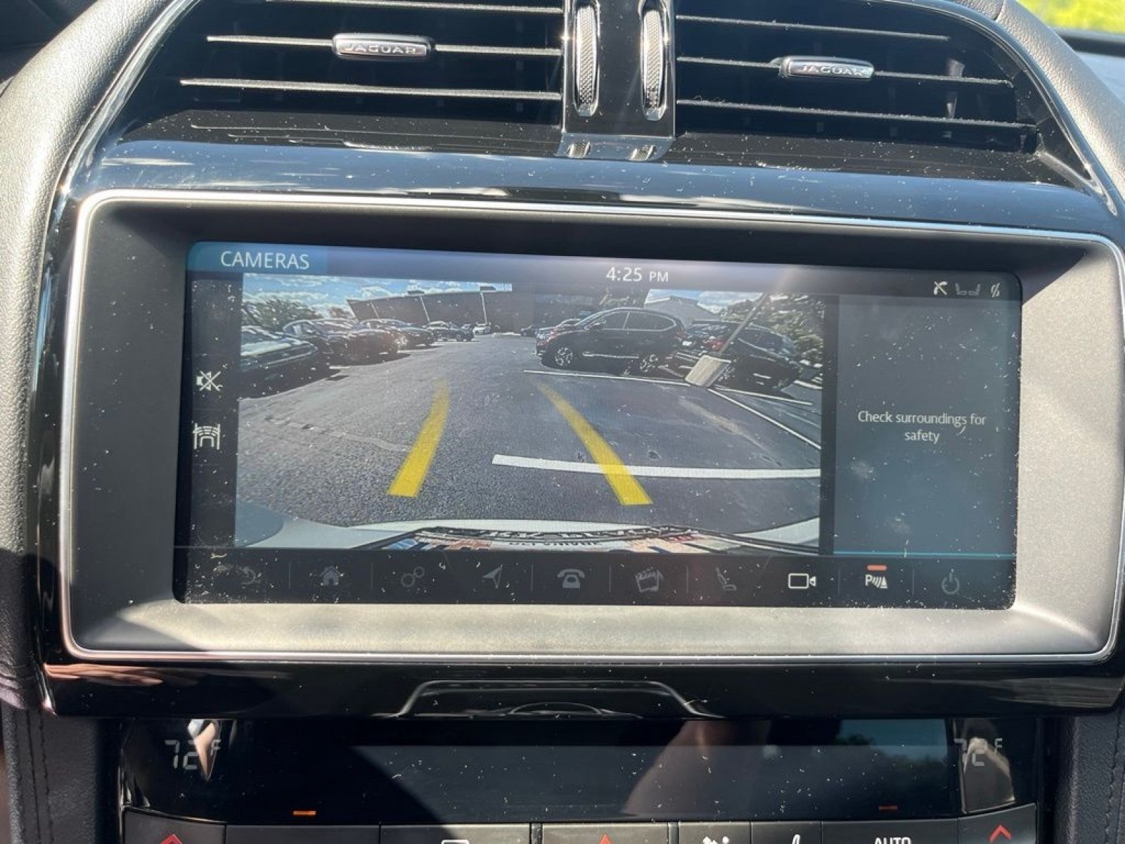Used 2019 Jaguar F-PACE Prestige AWD/4WD image 17