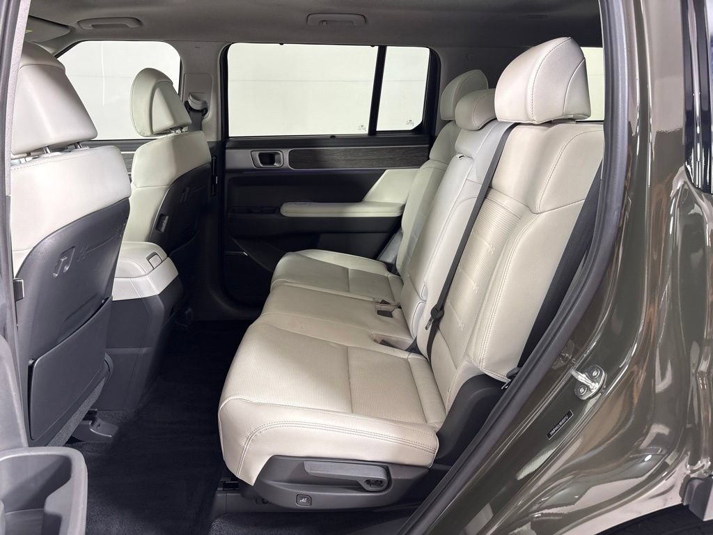 Used 2024 Hyundai Santa Fe Limited FWD image 19