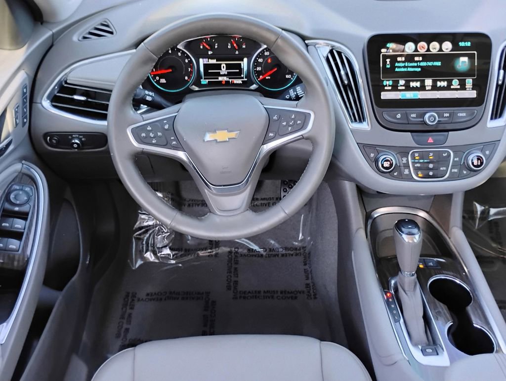 Used 2018 Chevrolet Malibu Premier w/ Premier Sun and Wheel Package image 17