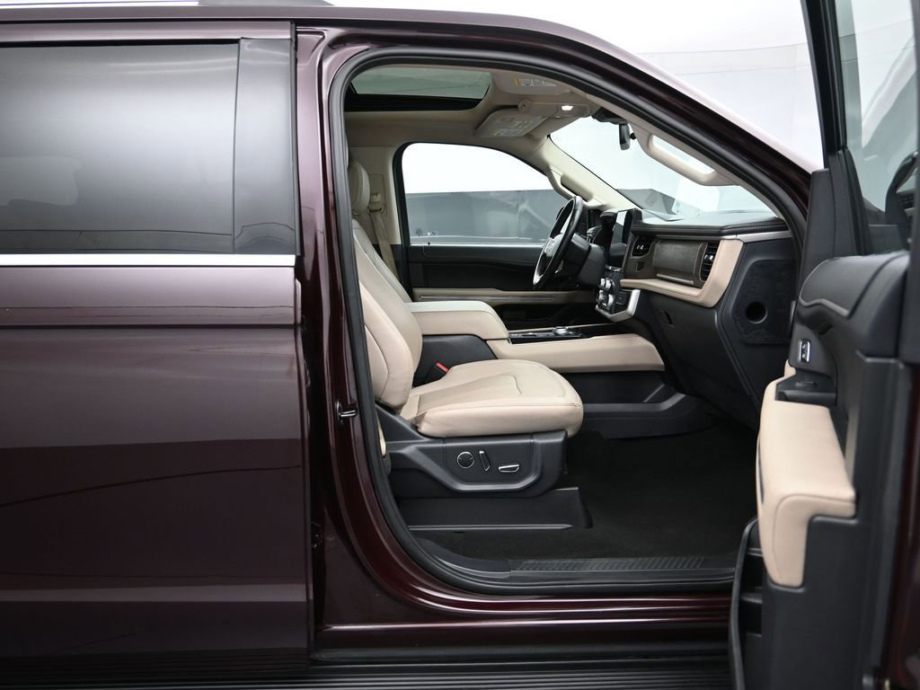 Used 2024 Ford Expedition Max Limited image 29