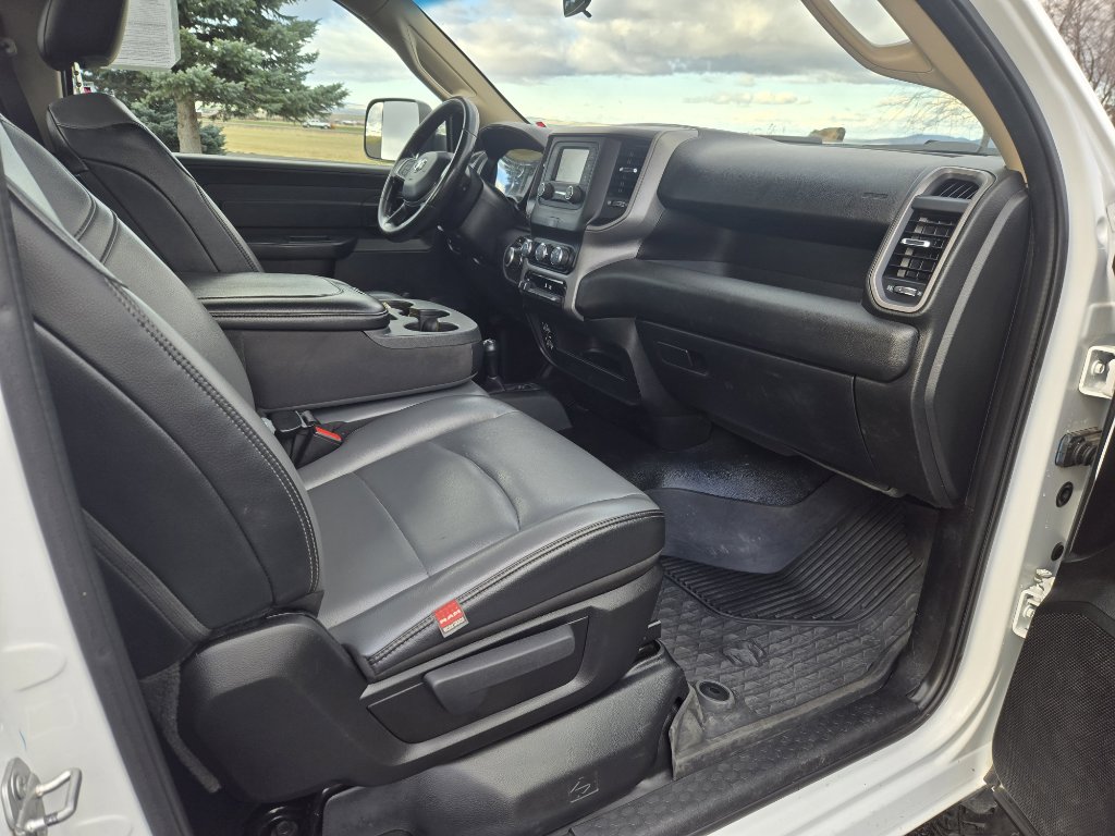 Used 2019 RAM 3500 Tradesman image 21