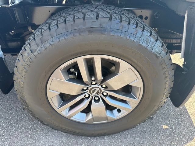 Certified 2025 Nissan Frontier SV w/ SV Convenience Package AWD/4WD image 39