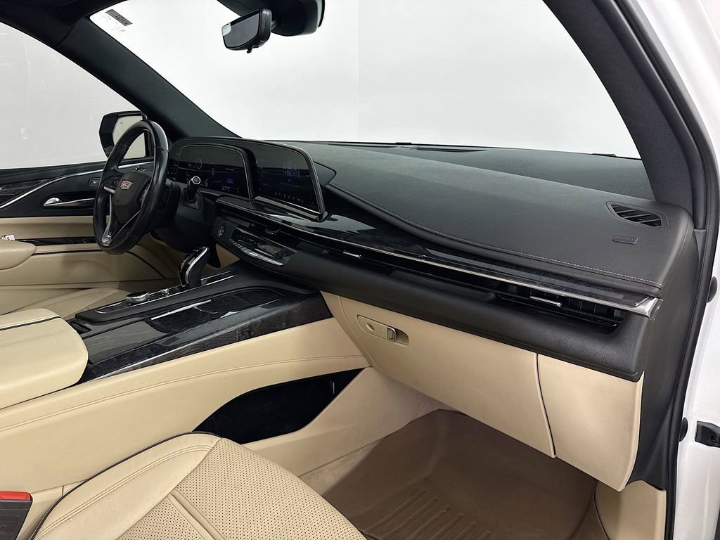 Used 2021 Cadillac Escalade ESV Premium Luxury w/ Driver Assist Tech Package image 35