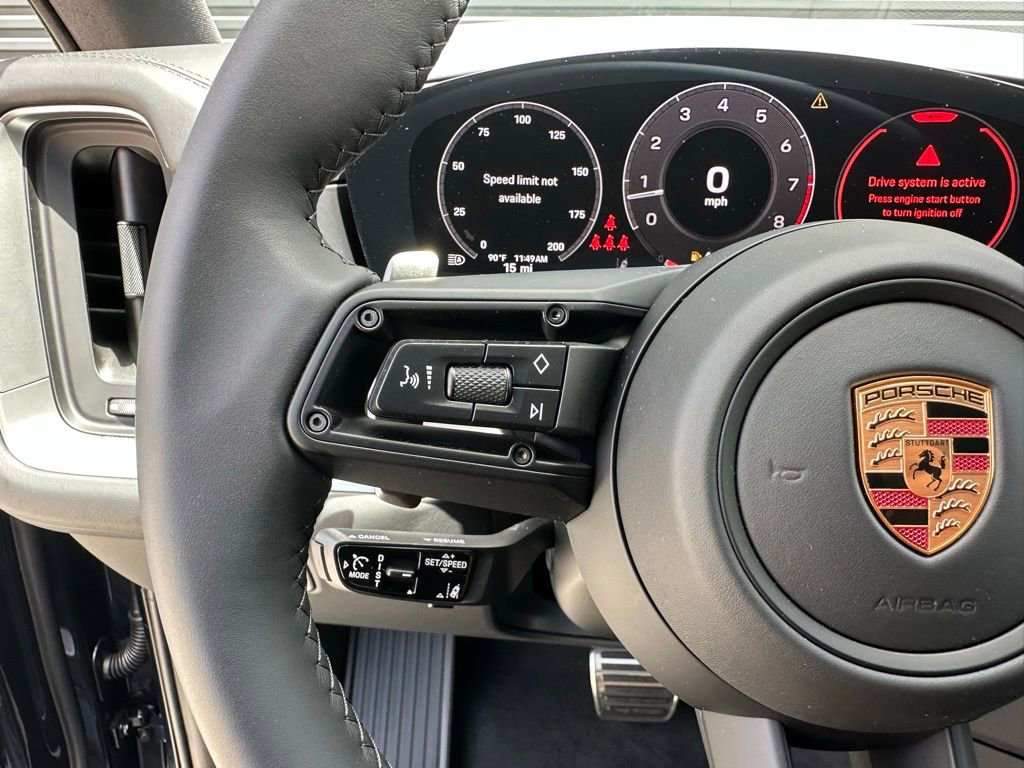 Used 2025 Porsche Cayenne S image 21