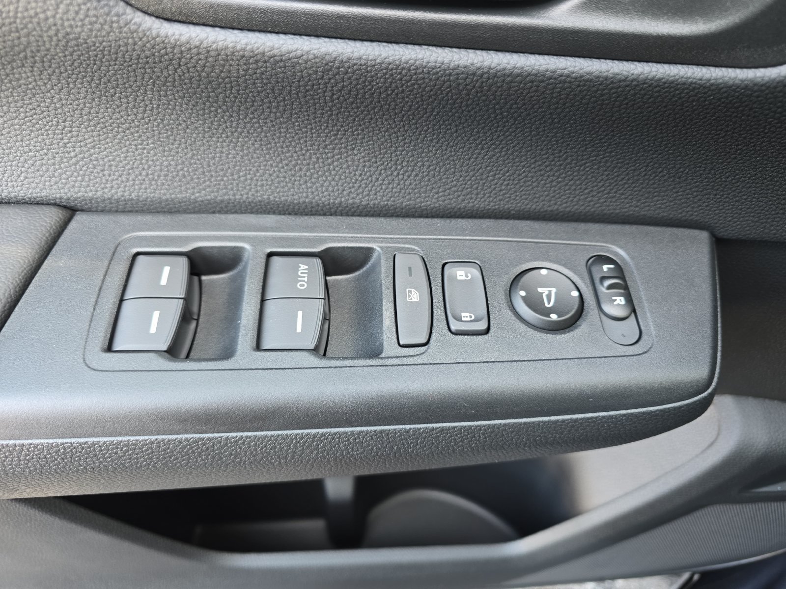 New 2027 Honda CR-V LX image 25