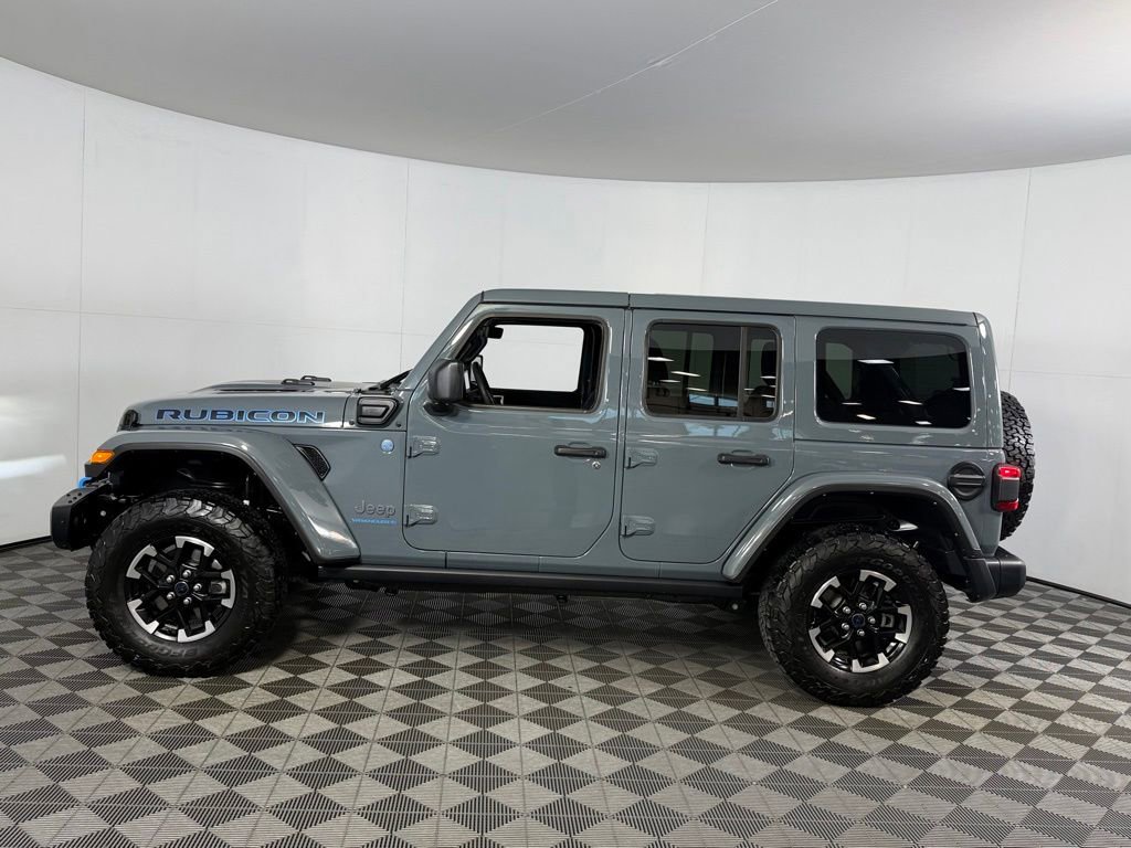 Used 2024 Jeep Wrangler Unlimited Rubicon 4xe AWD/4WD image 9