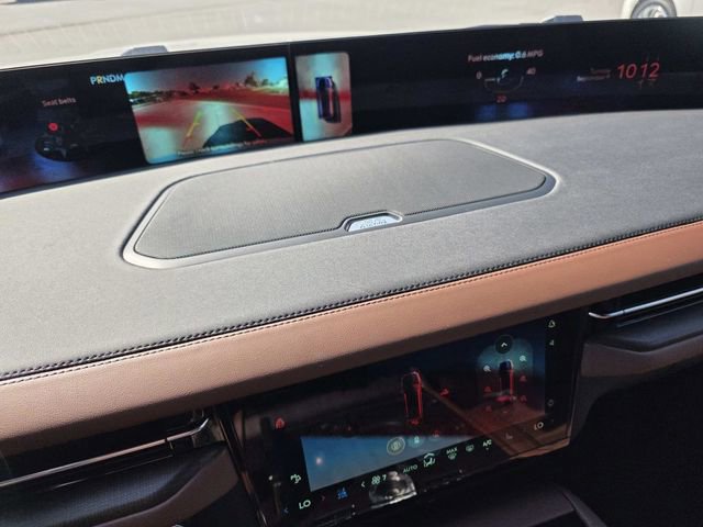 New 2025 Lincoln Navigator Reserve image 13