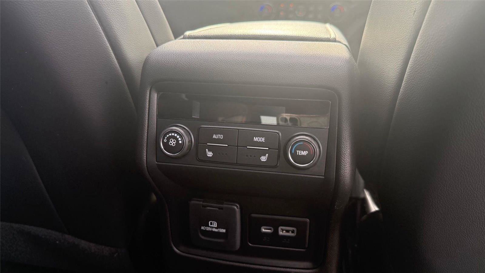 Used 2023 GMC Acadia AT4 w/ Technology Package AWD/4WD image 18