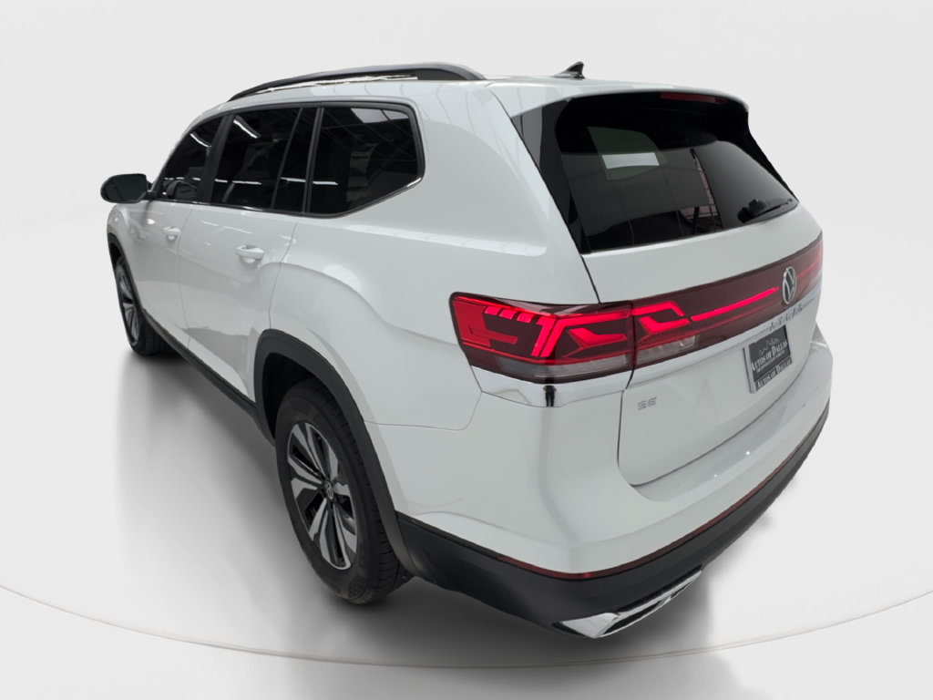 Used 2026 Volkswagen Atlas SE FWD image 11