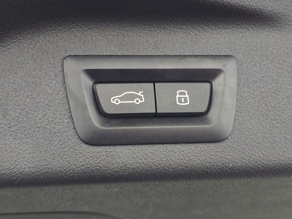 Used 2025 BMW X7 xDrive40i image 26