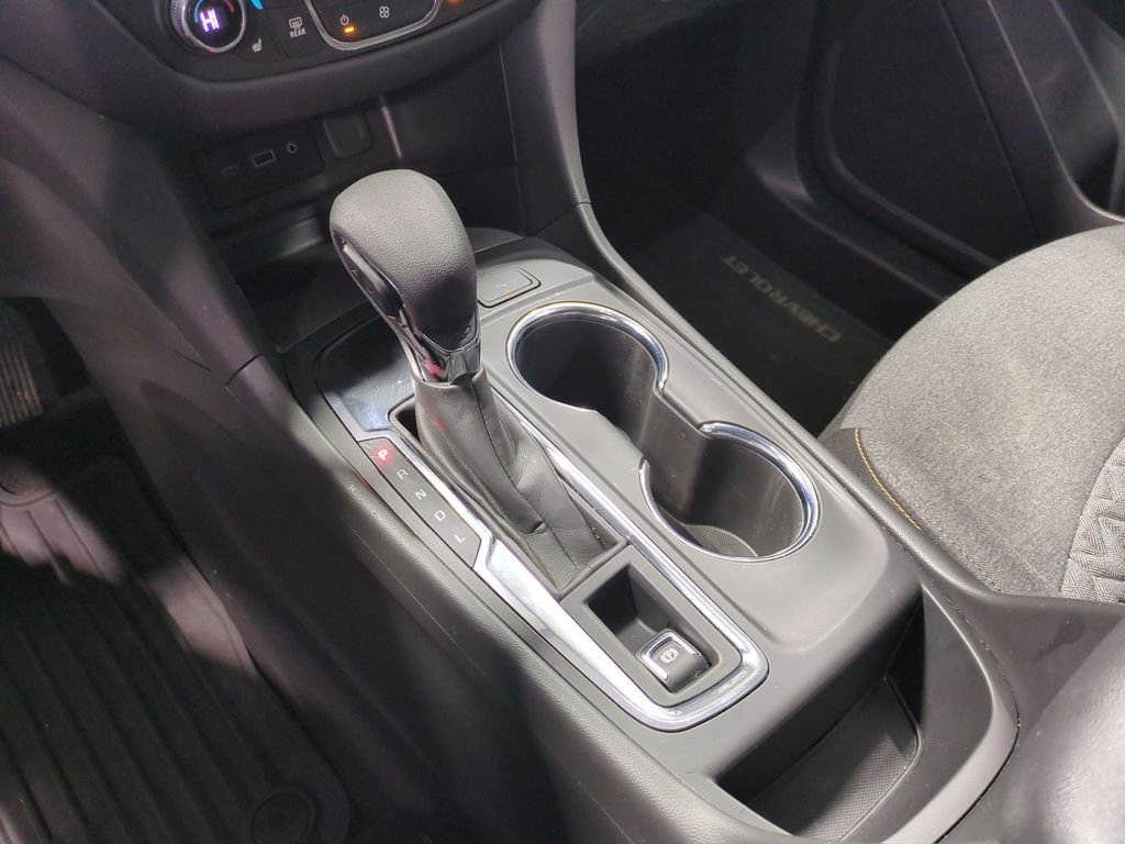 Used 2023 Chevrolet Equinox LT image 32