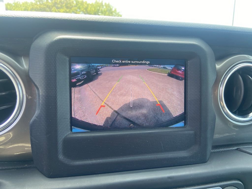 Used 2018 Jeep Wrangler Unlimited Sahara image 37