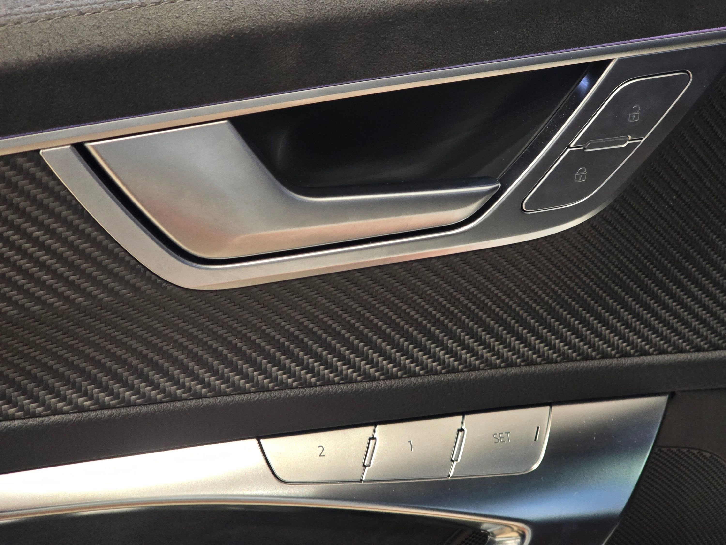 Used 2025 Audi RS 6 performance image 34