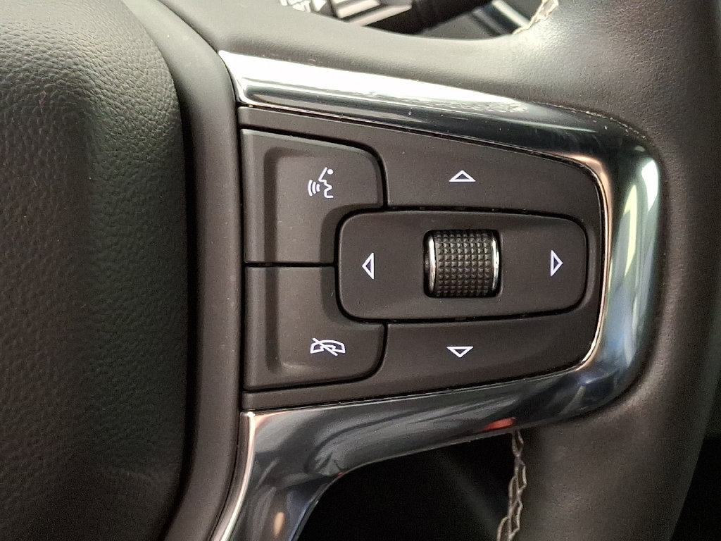 Used 2023 Chevrolet Blazer RS w/ Driver Confidence II Package FWD image 21