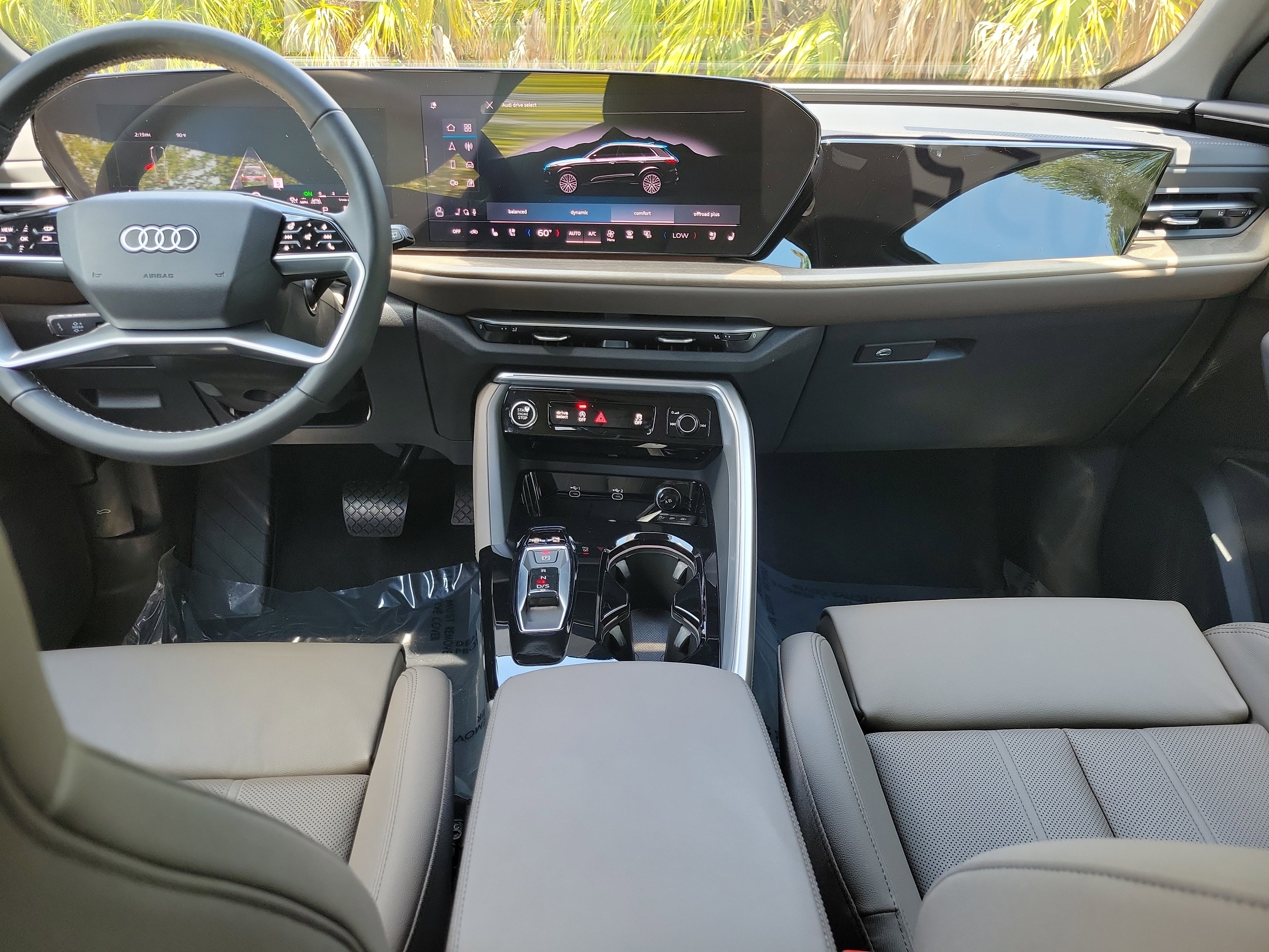 Certified 2025 Audi Q5 Premium Plus w/ Premium Plus AWD/4WD image 14