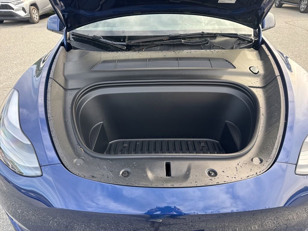 Used 2023 Tesla Model Y 2WD image 35