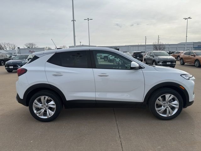 Used 2024 Buick Encore GX Preferred image 2