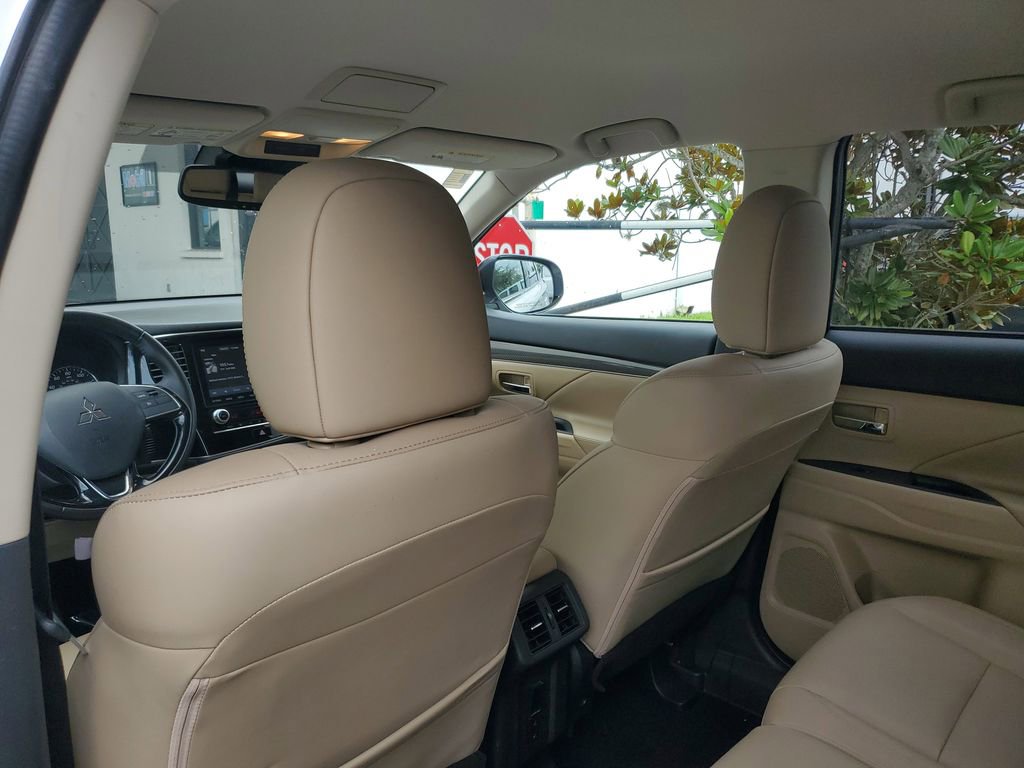 Used 2020 Mitsubishi Outlander SEL FWD image 12