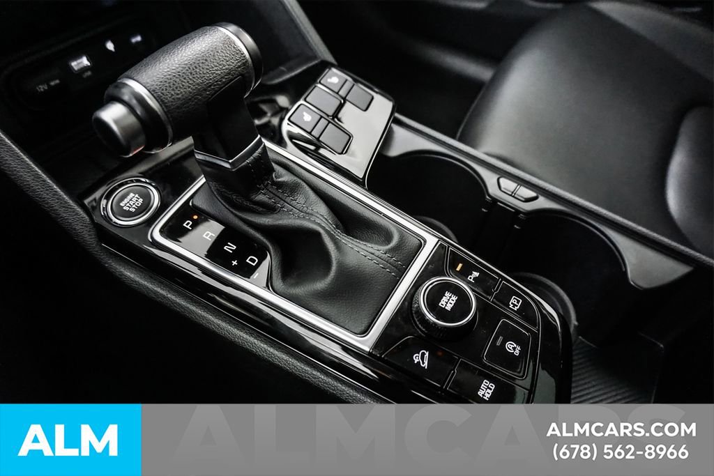 Used 2025 Kia Sportage EX w/ Premium Package FWD image 43