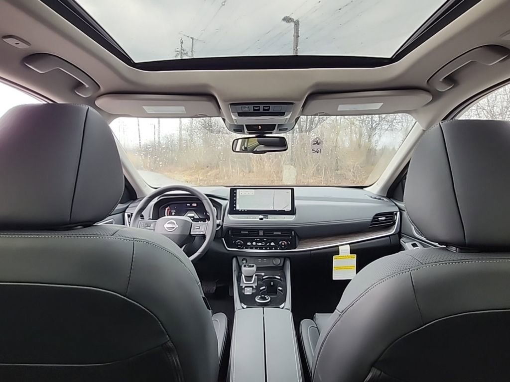 New 2026 Nissan Rogue Platinum w/ Platinum Premium Package image 15