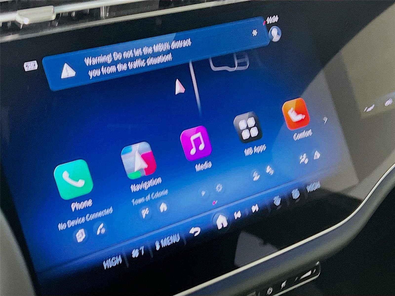 New 2026 Mercedes-Benz E 450 4MATIC Sedan image 13